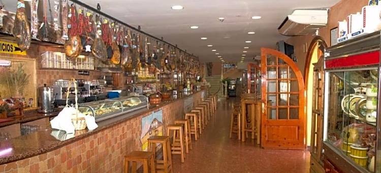 乡村餐馆旅馆EL PAISANO(Hostal Restaurante Asador El Paisano)图片