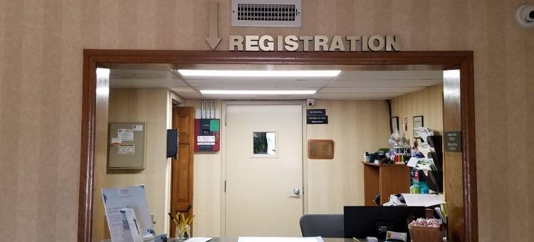 本顿维尔温德姆速8酒店(Super 8 by Wyndham Bentonville)图片