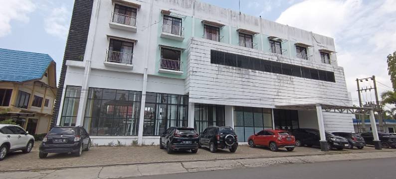 O酒店哈马劳伊斯兰旅馆靠近布罗莫岛步行桥(Hotel O Wisma Hamalau SyariahNearPulau Bromo Pedestrian Bridge)图片