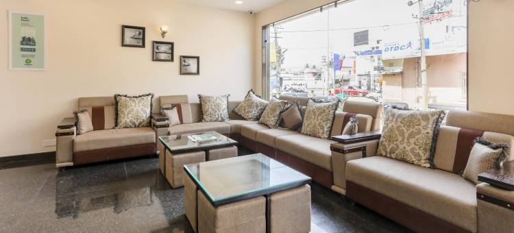特里博日出酒店，距离圣雄甘地公园5分钟(Hotel Sunrise Luxury Stays)图片