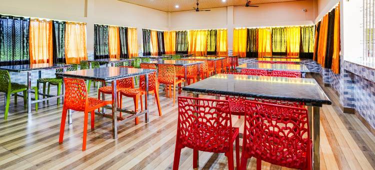 Capital O Jaldapara Jungle Eco Resort图片