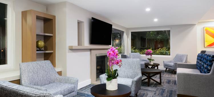Holiday Inn Express 西米谷(Holiday Inn Express SIMI VALLEY by IHG)图片