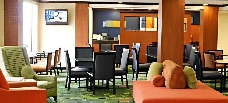 克拉克斯维尔万枫酒店(Fairfield Inn & Suites Clarksville)图片