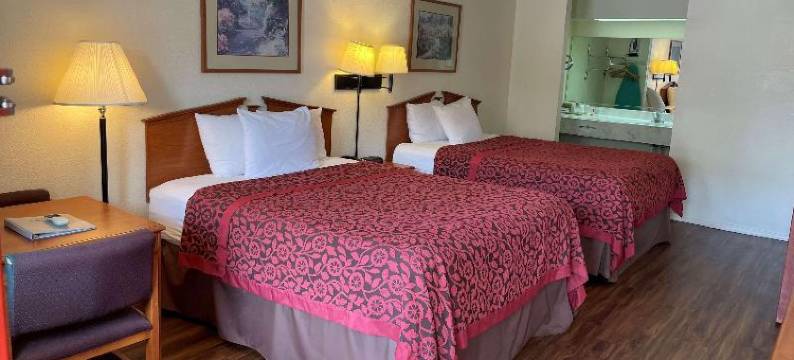 马歇尔温德姆戴斯套房酒店(Days Inn & Suites by Wyndham Marshall)图片