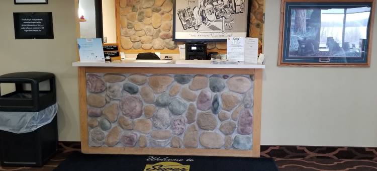 亚什兰速8酒店(Super 8 by Wyndham Ashland)图片