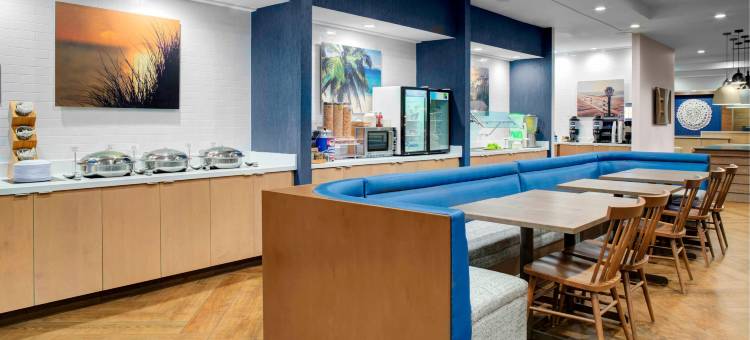 Fairfield Inn & Suites Virginia Beach Oceanfront图片