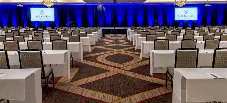 圣路易斯喜来登韦斯特波特木屋酒店(Sheraton Westport Chalet Hotel St. Louis)图片