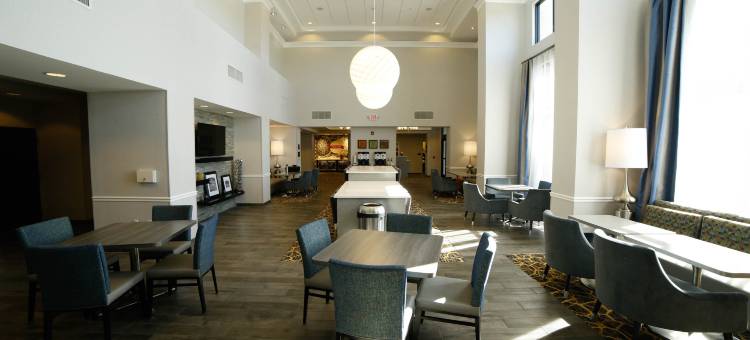 森林之城欢朋套房酒店(Hampton Inn & Suites Forest City)图片