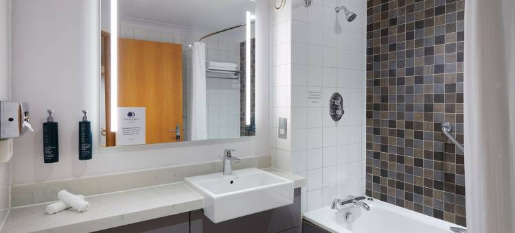 斯温顿希尔顿逸林酒店(DoubleTree by Hilton Swindon)图片