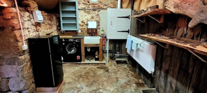 The Hut on the Hill - hottub, heating & stable.图片