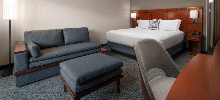 贝克斯菲尔德万怡酒店(Courtyard Bakersfield)图片