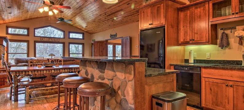 Kayak, Canoe, Boat, Relax & Visit the Classic Tourist Spots from Easy Breez'n图片