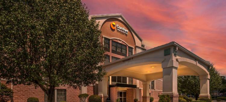 诺曼湖舒适套房酒店(Comfort Inn & Suites Lake Norman)图片