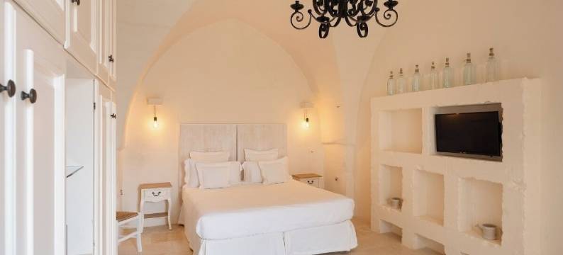 马塞里亚加鲁伯酒店(Masseria le Carrube)图片