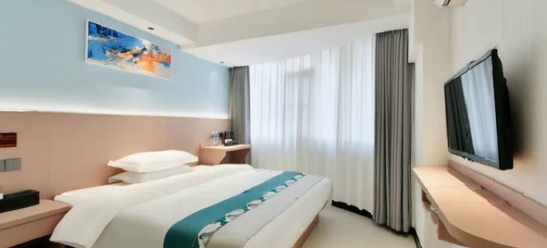 鑫财酒店(南宁火车站朝阳广场地铁站店)图片