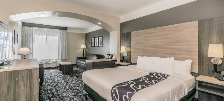 格兰伯里拉昆塔温德姆套房酒店(La Quinta Inn & Suites by Wyndham Granbury)图片