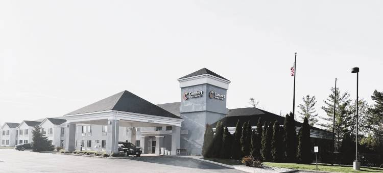 舒适酒店及套房西北密尔沃基(Comfort Inn & Suites NW Milwaukee)图片