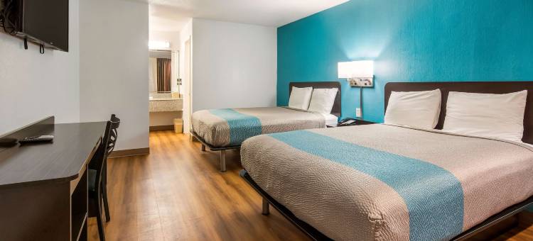 德克萨斯州自由港莫特尔6号汽车旅馆(Motel 6 Freeport, TX)图片