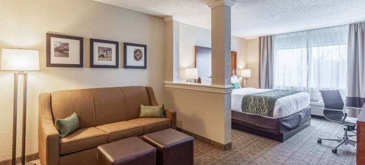 南塔尔萨-伍德兰希尔斯舒适酒店(Comfort Inn South Tulsa - Woodland Hills)图片