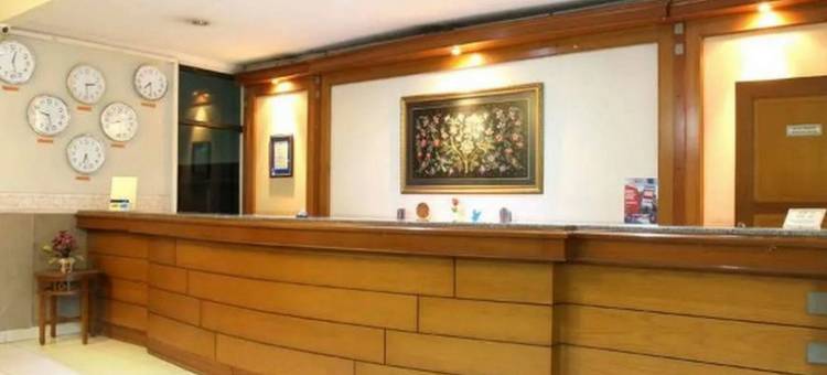 红多兹Plus酒店-近万隆天主教大学(RedDoorz Plus near Parahyangan University)图片