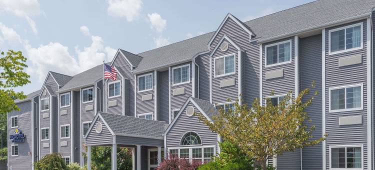 安卡斯维尔温德姆麦客达套房酒店(Microtel Inn & Suites by Wyndham Uncasville Casino Area)图片