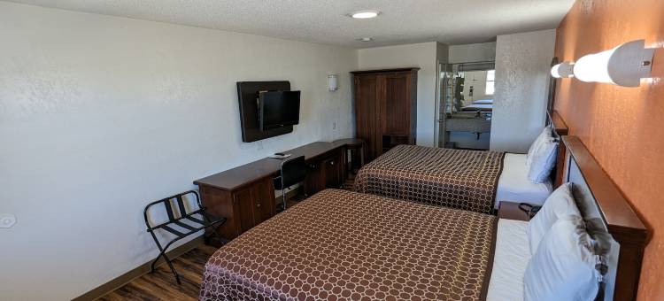 希尔克雷斯特套房旅馆(Hillcrest Inn & Suites Ozona)图片