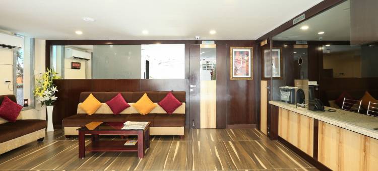 Treebo C 广场(Treebo C Plaza)图片