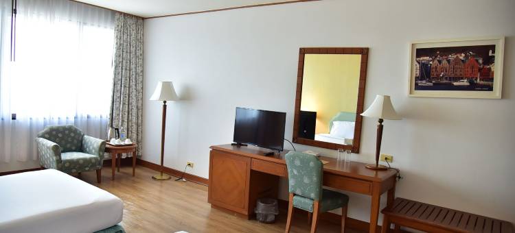 萨姆瑞塔纳酒店(Thumrin Thana Hotel)图片