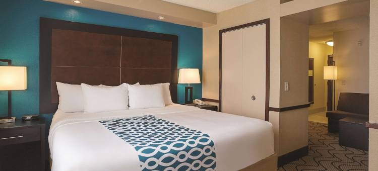 梅德福森特勒尔波因特拉昆塔温德姆套房酒店(La Quinta Inn & Suites by Wyndham Central Point - Medford)图片