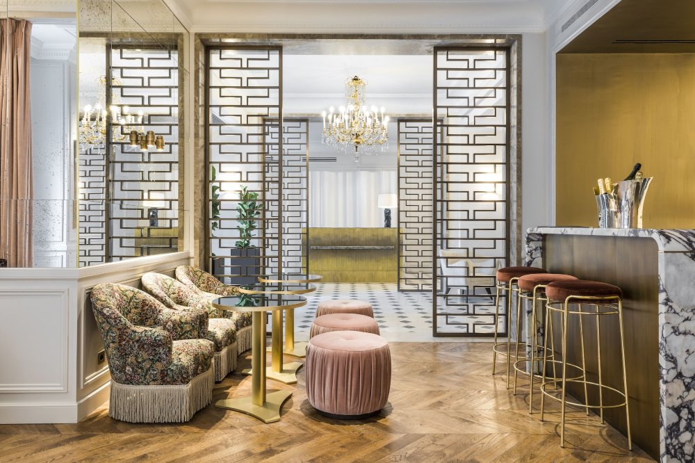 Grand Powers Hotel Over view