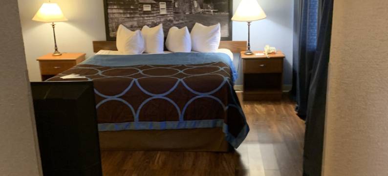 金斯顿速8酒店(Super 8 by Wyndham Kingston)图片