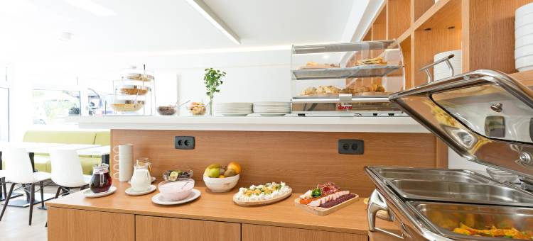 特斯拉精智住宿酒店(Hotel TESLA - Smart Stay Garni)图片