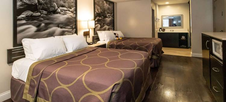 阿纳海姆迪士尼乐园大道速 8 酒店(Super 8 by Wyndham Anaheim/Disneyland Drive)图片