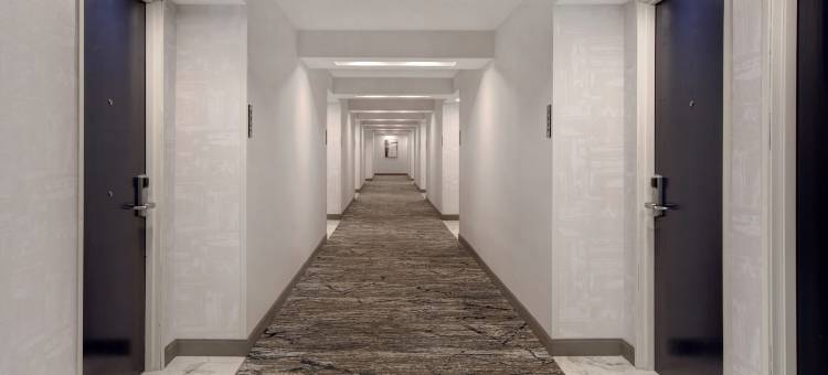 Crowne Plaza 奥本希尔斯(Crowne Plaza Auburn Hills)图片