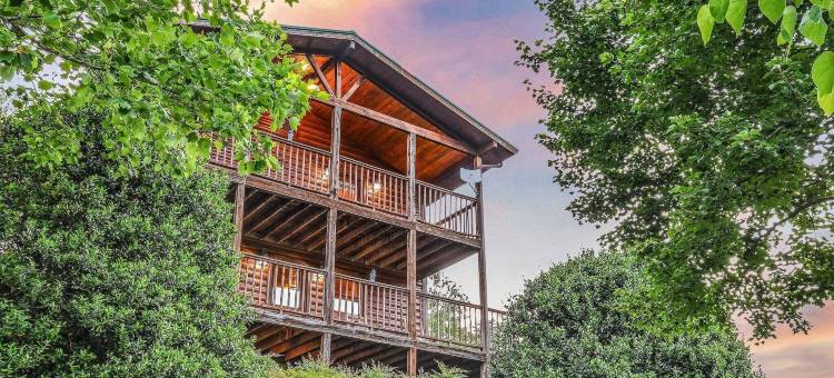 RedAwning的大烟山中6英亩隐蔽农场小屋(The Ranch Cabin on 6 Secluded Acres in the Great Smoky Mountains by RedAwning)图片