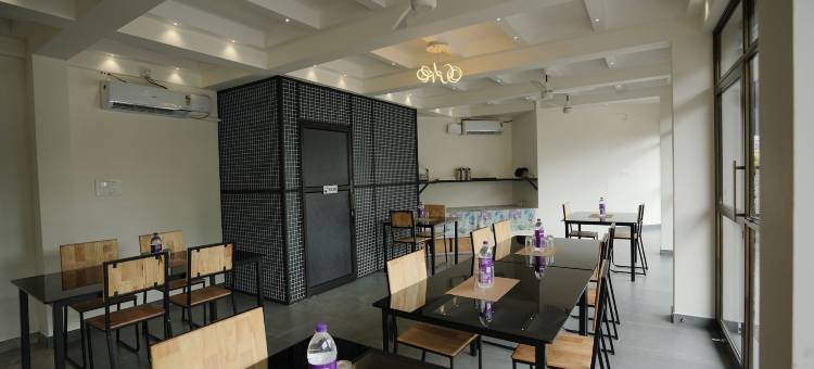 斯里贾神秘(Sreeja Myst)图片