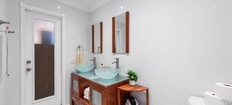 Centrally Located 4BD Oasis w/ Pool & Movie Patio图片