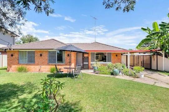 快乐的3卧室房屋,免费停车(Cheerful 3 Bedroom House with Free Parking)