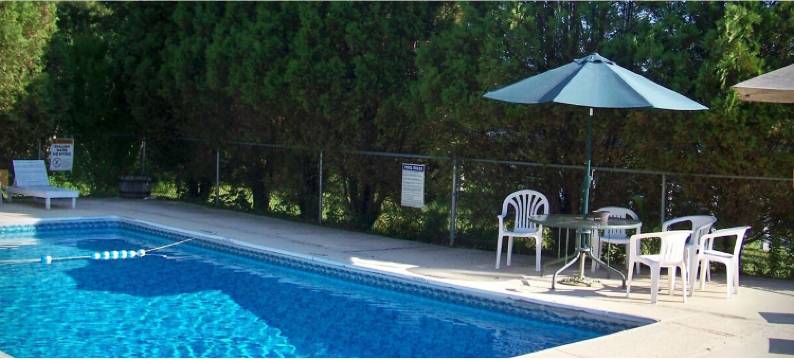 惠提尔山汽车旅馆(Mount Whittier Motel)图片