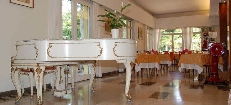 布洛利亚酒店(Hotel Broglia)图片