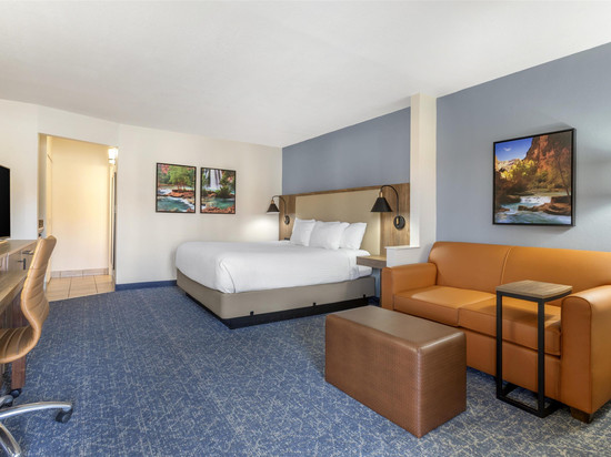 旅人贝斯特韦斯特优质套房酒店