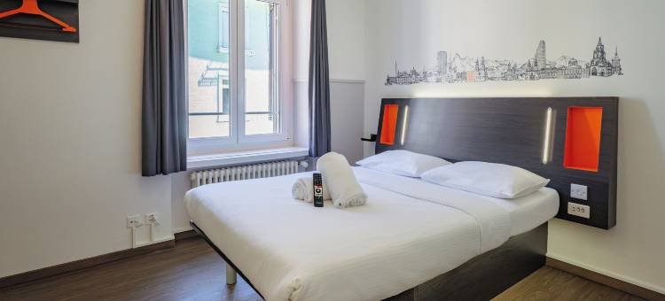 苏黎世利马特普拉兹便捷酒店(EasyHotel Zürich Limmatplatz)图片