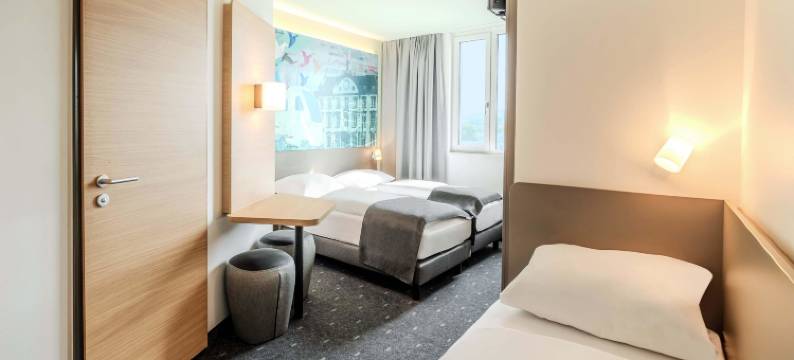 奥芬堡中央火车站B&B酒店(B&B HOTEL Offenburg-Hbf)图片