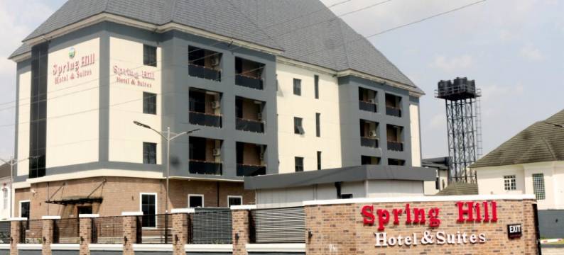 SpringHill Hotel & Suites图片