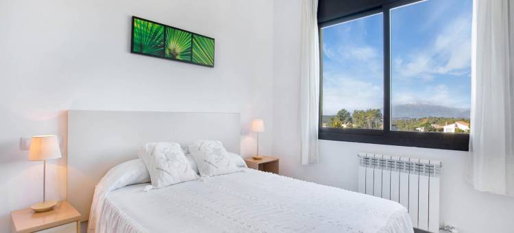 Villa in Lloret de Mar with Private Pool图片