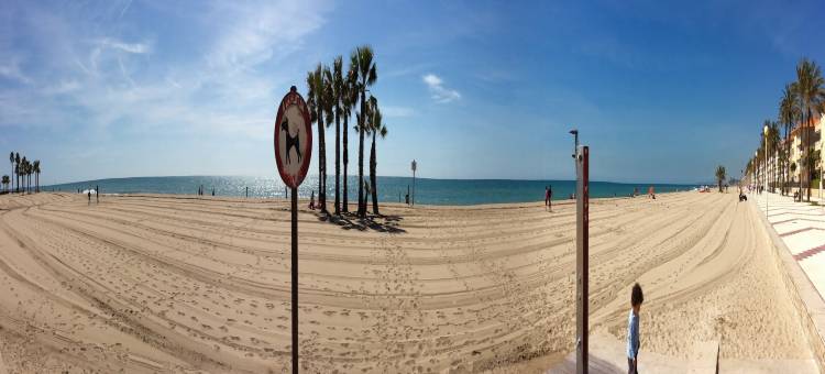 Holiday Home in Vendrell near Costa Dorada Beach图片