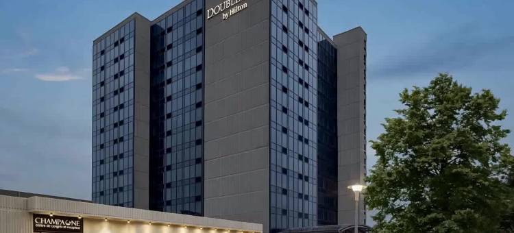 布弯卡利蒙特利尔机场西希尔顿逸林酒店及度假村(DoubleTree by Hilton Pointe Claire Montreal Airport West)图片