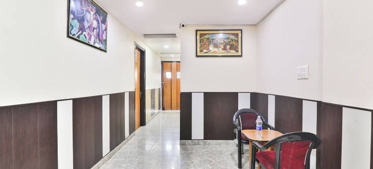 Fabhotel 瑞格尔旅馆 印迪拉纳加尔(FabHotel Regal Inn Indira Nagar)图片