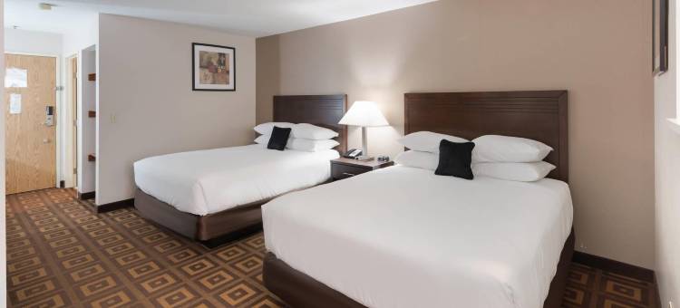 肯纳威克三城品质酒店及套房(Quality Inn & Suites Kennewick Tri-Cities)图片