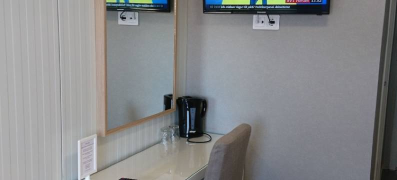 免下车汽车旅馆(Drive-in Motell)图片